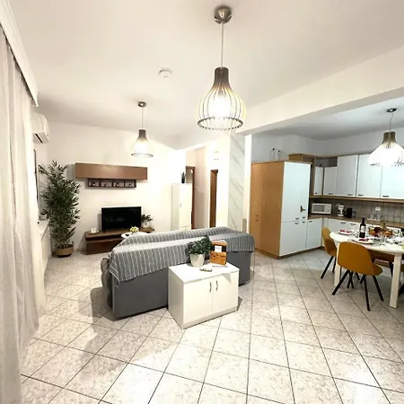 Διαμέρισμα Connie's Seaside 1a *
